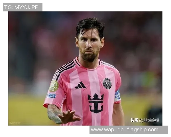 足球体育明星的辉煌历程与影响力探讨：从球场到生活的传奇故事