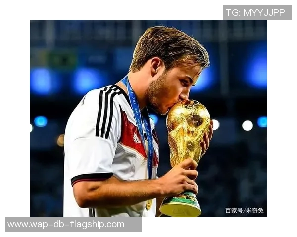 足球名人背后的故事与传奇人生揭秘足球如何改变他们的命运与世界